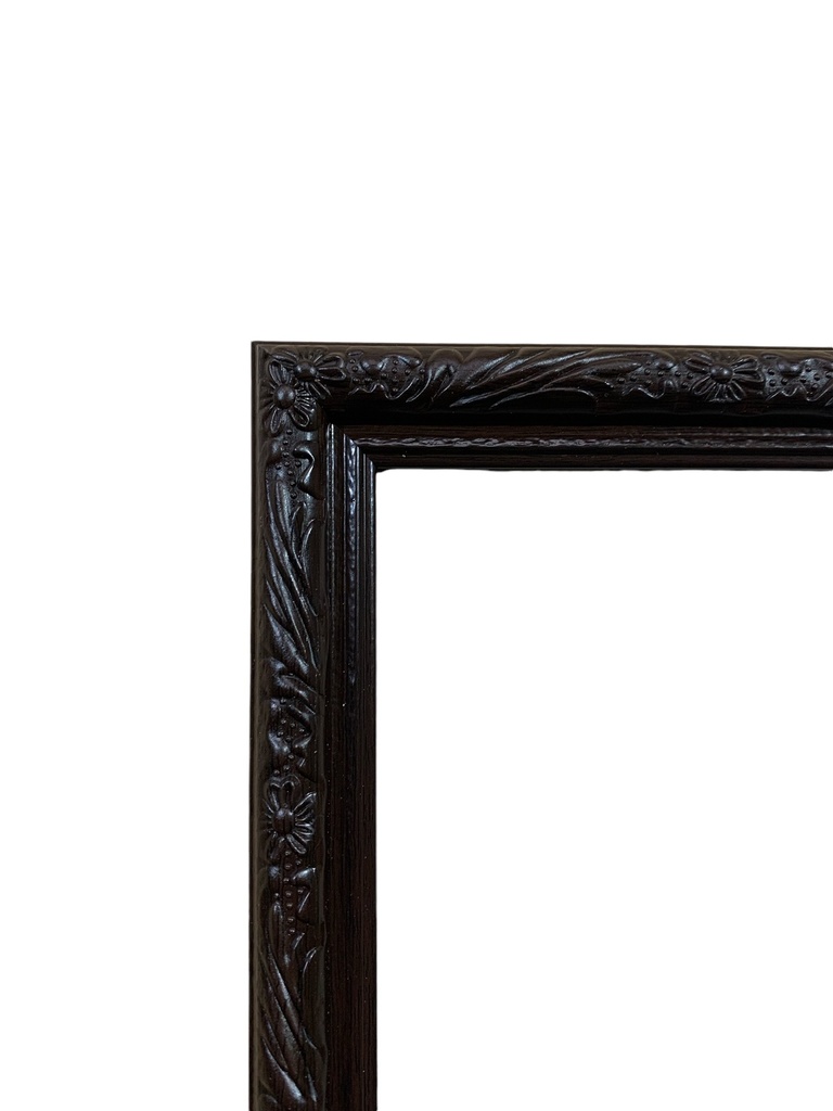 Фоторамка "сосна з вiзерунком". Середнiй (ПШ) профіль 19 мм . (копія)