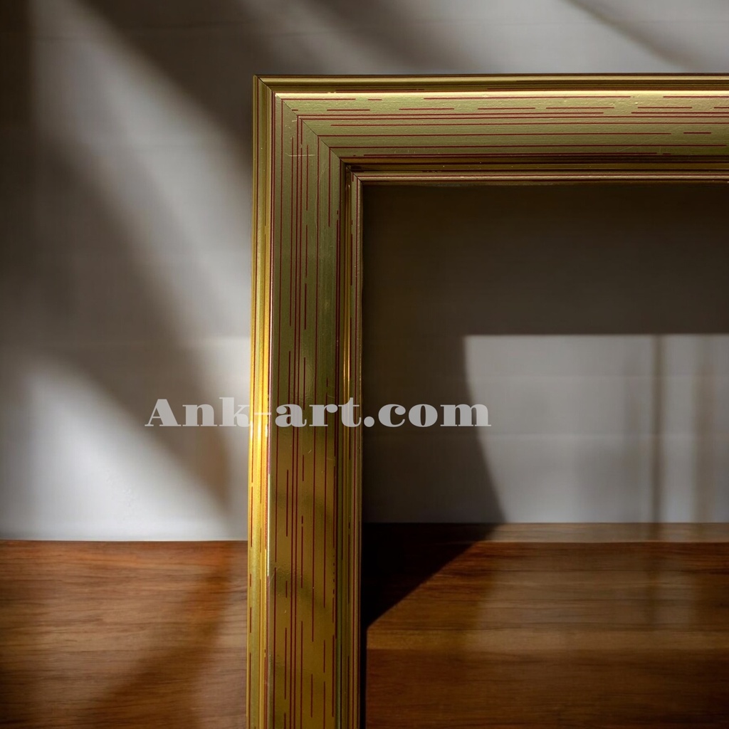 Фоторамка "Золота з червоними смужками.". Середнiй (ПШ) профіль 20 мм. 